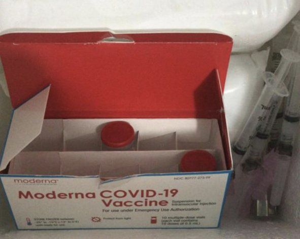 Caja hallada en Morovis con dosis de la vacuna fue entregada a una farmacia Walgreens