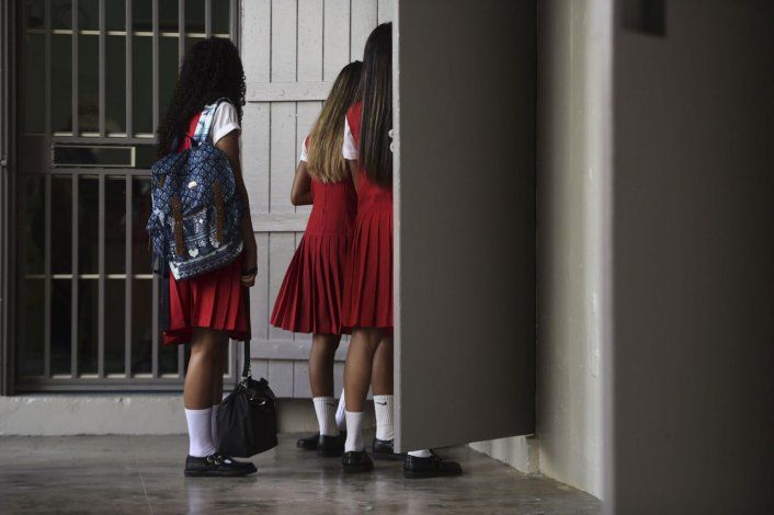 Menor de 15 años denuncia acoso sexual de un estudiante en escuela de Carolina