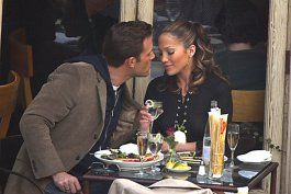 Ben Affleck estaría pensando en volver a comprometerse con Jennifer Lopez. (Archivo)
