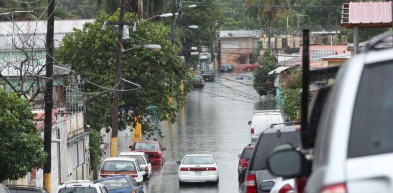 Emiten advertencia de inundaciones para varios pueblos de la isla