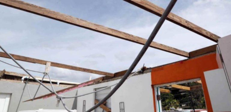Afectados por el huracán en Canóvanas piden que no los olviden