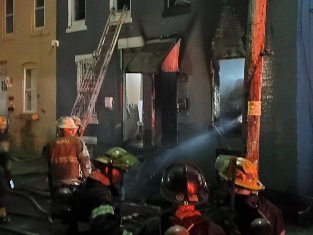 Un padre y sus tres hijos puertorriqueños mueren en un incendio en su casa en Filadelfia