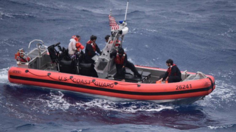 Guardia Costera repatría 14 cubanos interceptados en Bahamas