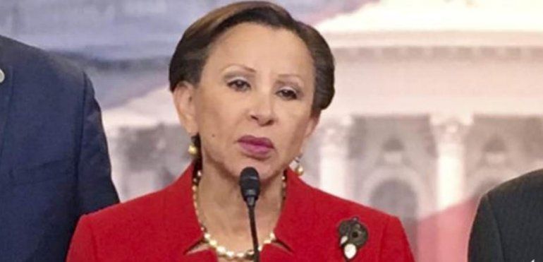 Congresista Nydia Velázquez promueve se recorte la deuda