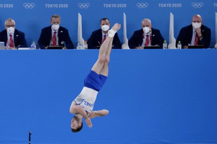 Dolgopyat gana la primera medalla de Israel en gimnasia