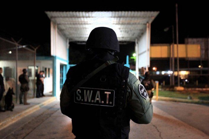 Realizan decenas de allanamientos durante operativo antidrogas en San Juan y Cataño