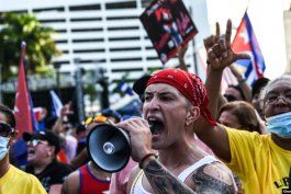 encuesta desmiente a diaz-canel: mayoria de cubanoamericanos se opone a un nuevo deshielo