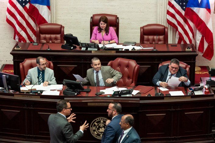 Senado se va por encima del veto del gobernador Pedro Pierluisi sobre el proyecto de salario mínimo
