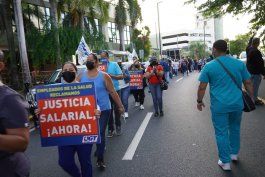 trabajadores de la salud reclaman justicia salarial
