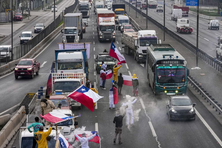 Apicultores chilenos protestan en carreteras